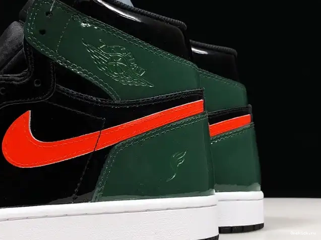 One Kick Retro AV3905-038 x 1 Air Black Orange-Fir Jordan OG SoleFly High Team 0623